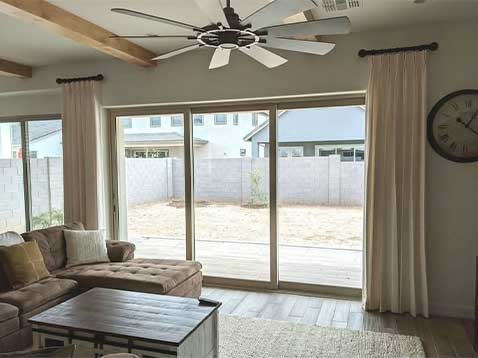 Hunter Douglas Dealer Image